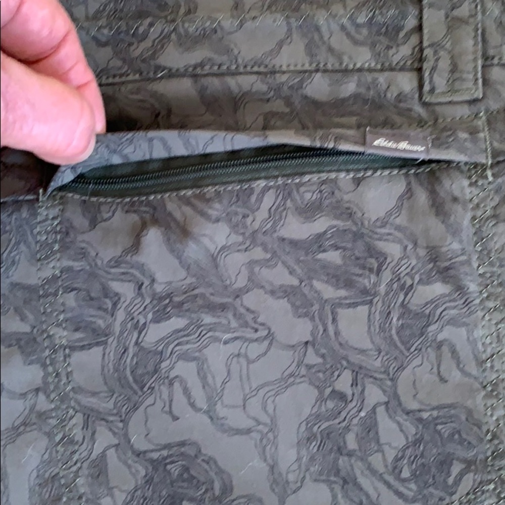 Eddie Bauer LIGHTWEIGHT SHORTS FOR OUTDOOR WEAR! - Picture 5 of 8